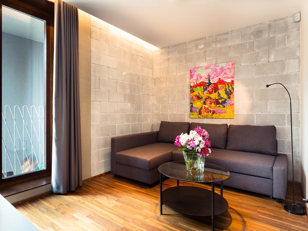 Konrad Old Town Aparthotel タルトゥ エクステリア 写真