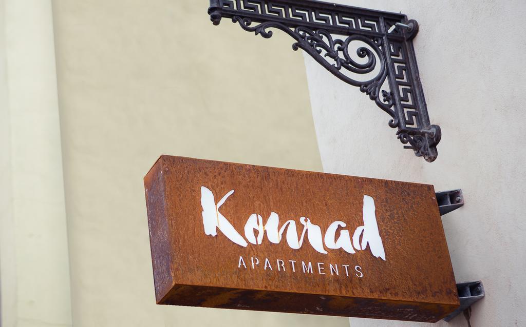 Konrad Old Town Aparthotel タルトゥ エクステリア 写真