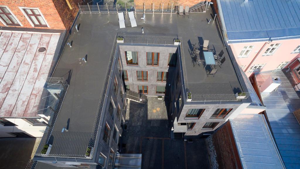 Konrad Old Town Aparthotel タルトゥ エクステリア 写真