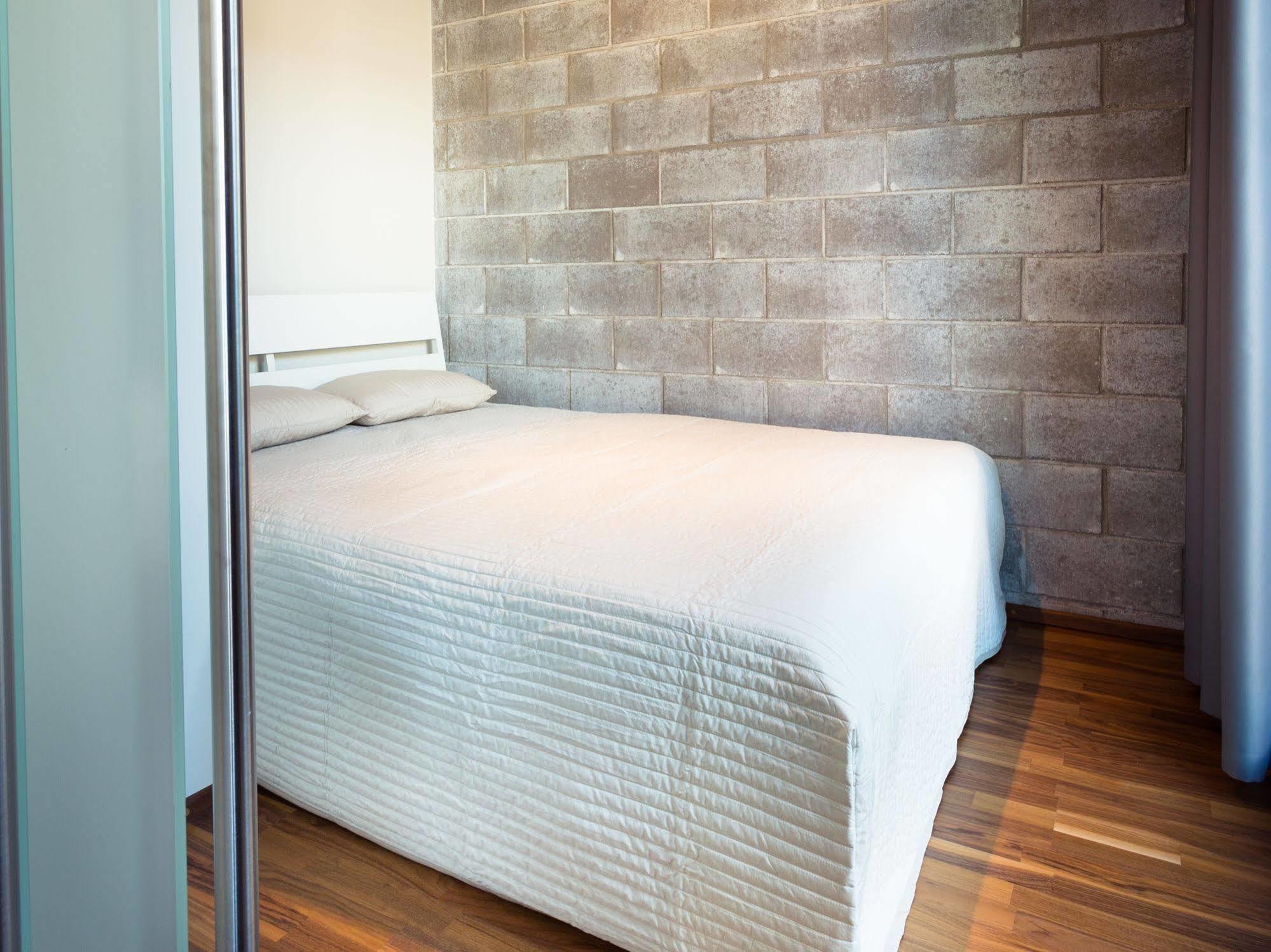 Konrad Old Town Aparthotel タルトゥ エクステリア 写真