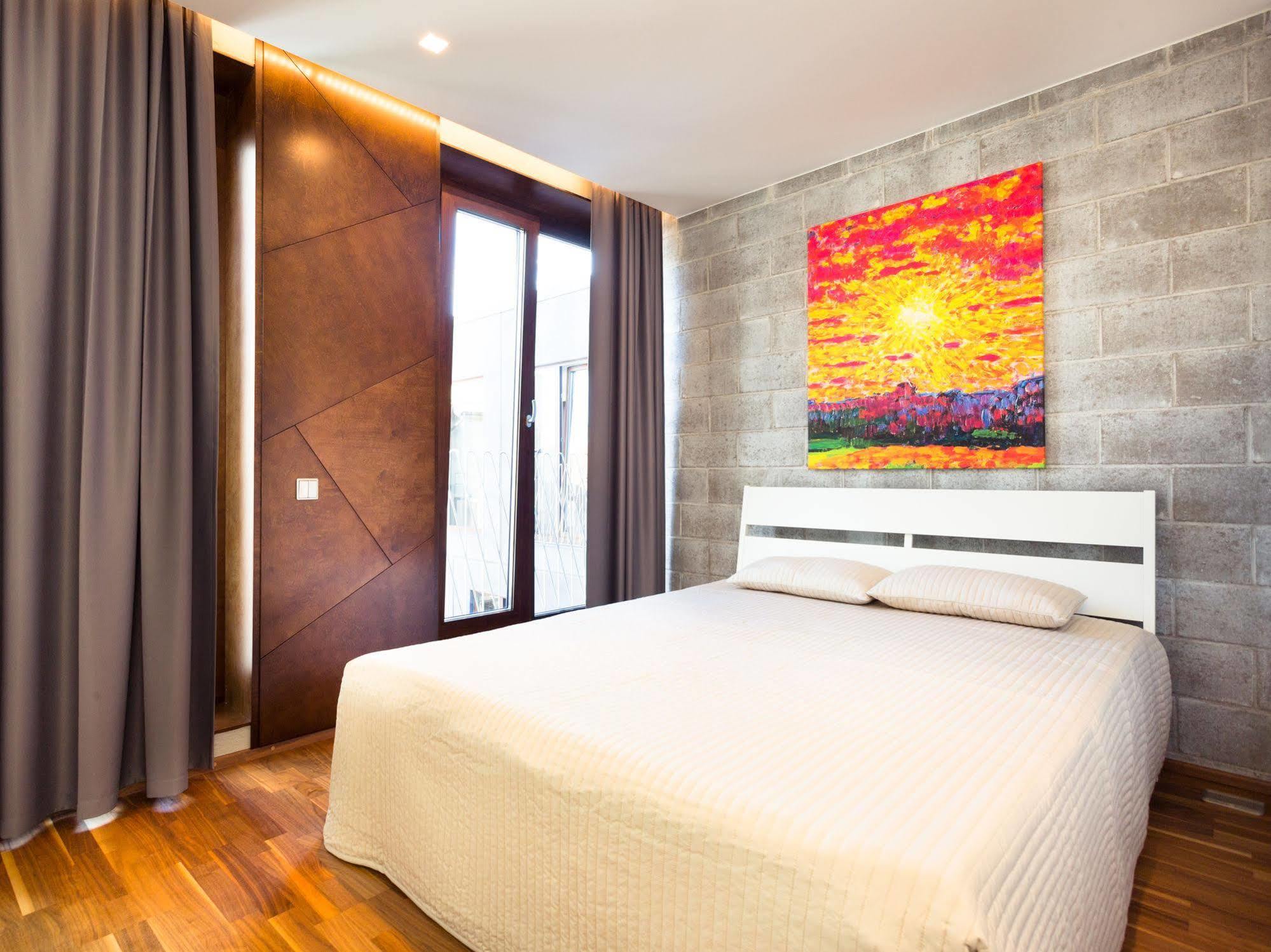 Konrad Old Town Aparthotel タルトゥ エクステリア 写真