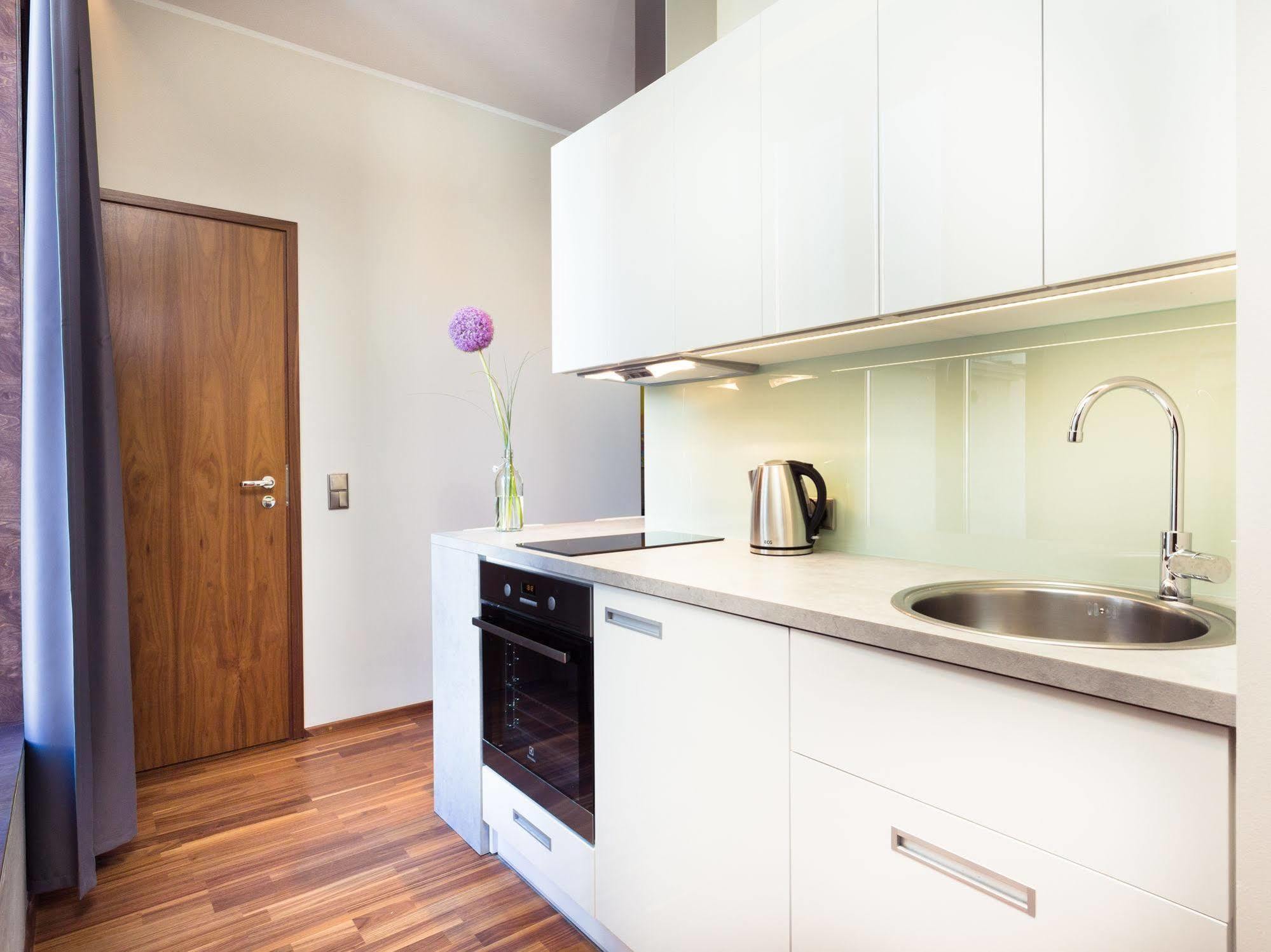 Konrad Old Town Aparthotel タルトゥ エクステリア 写真
